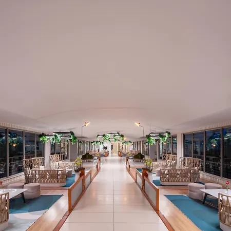 Hotel Selectum Family Side